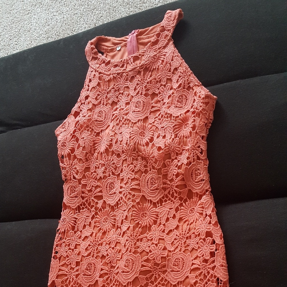 Dress - Picture 2 of 4